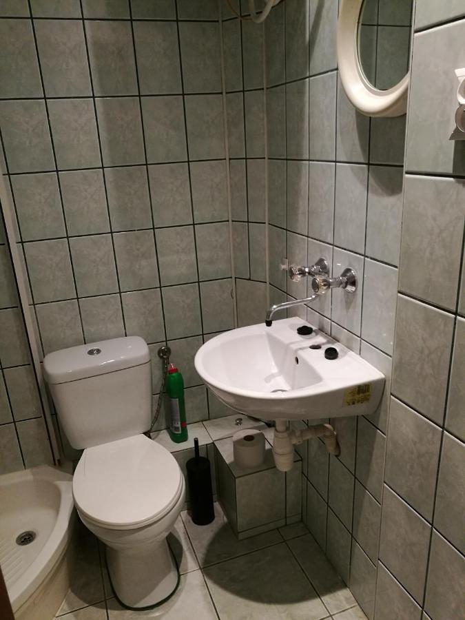 Kwatera Pod Swietym Wawrzyncem Częstochowa Eksteriør billede